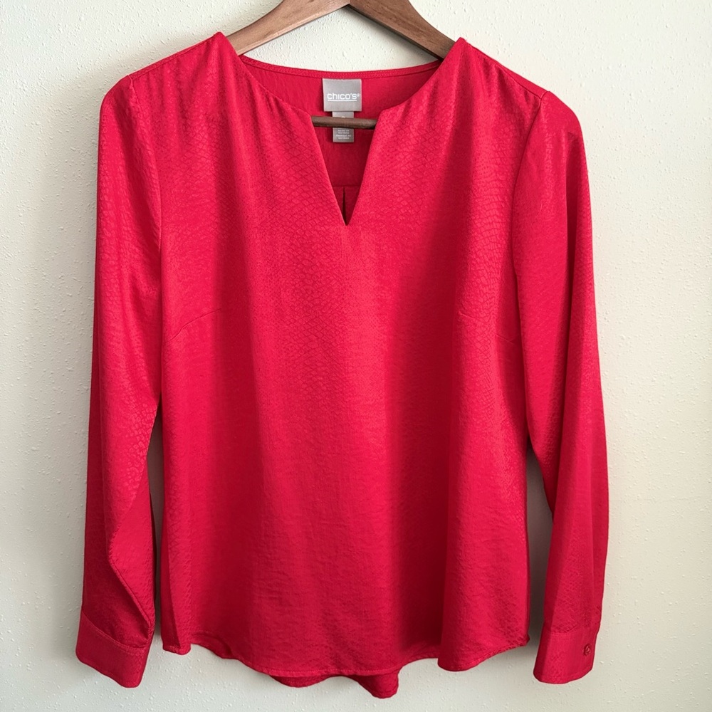 Chico’s Vibrant Red Textured Blouse Split V Neck Long Sleeve Top Size Small - Picture 1 of 8